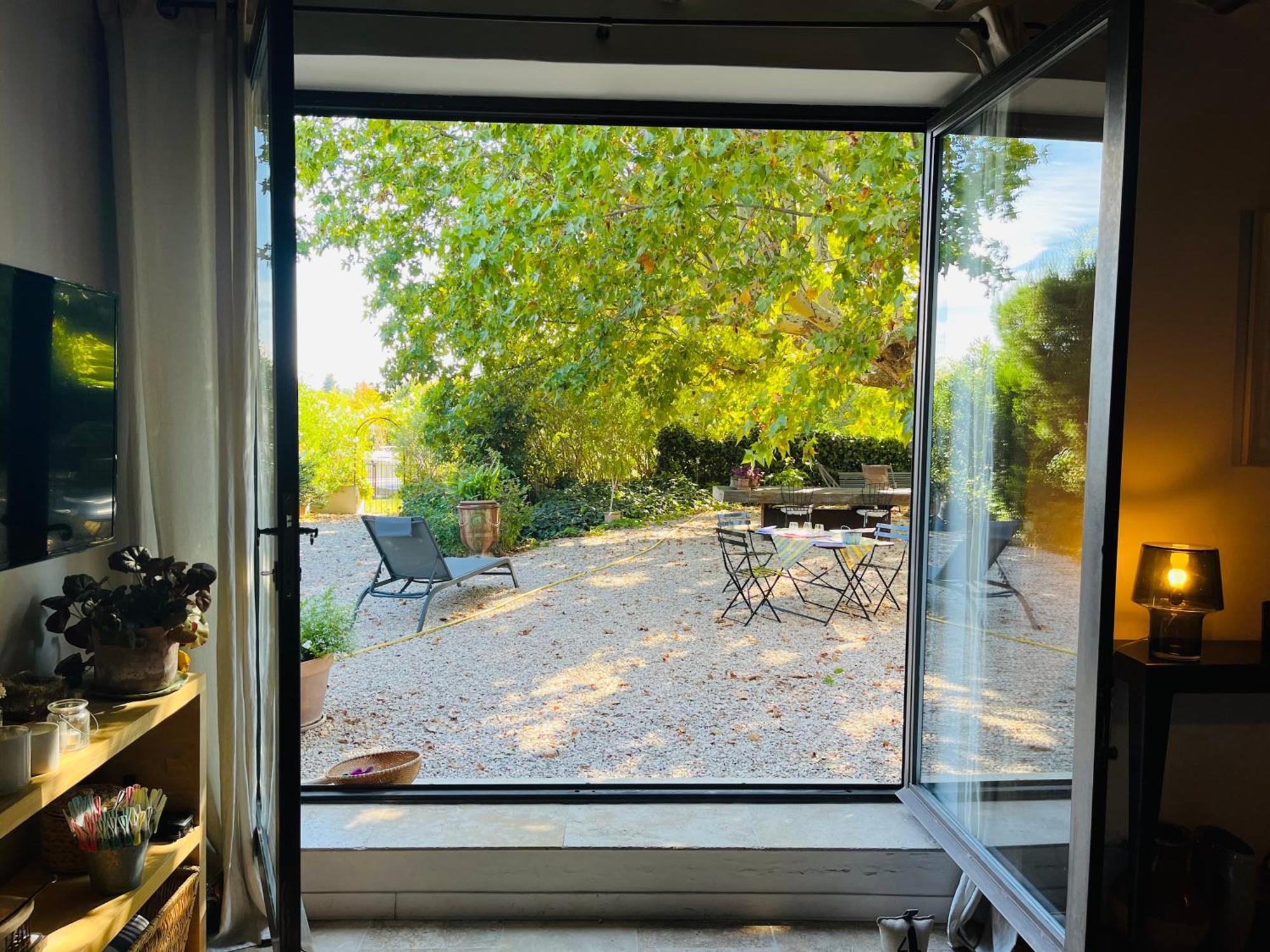 Puyvert Appartement De Charme En Duplex Au Calme Avec Jardin Et Acces Piscine - Proche Lourmarin Exterior photo