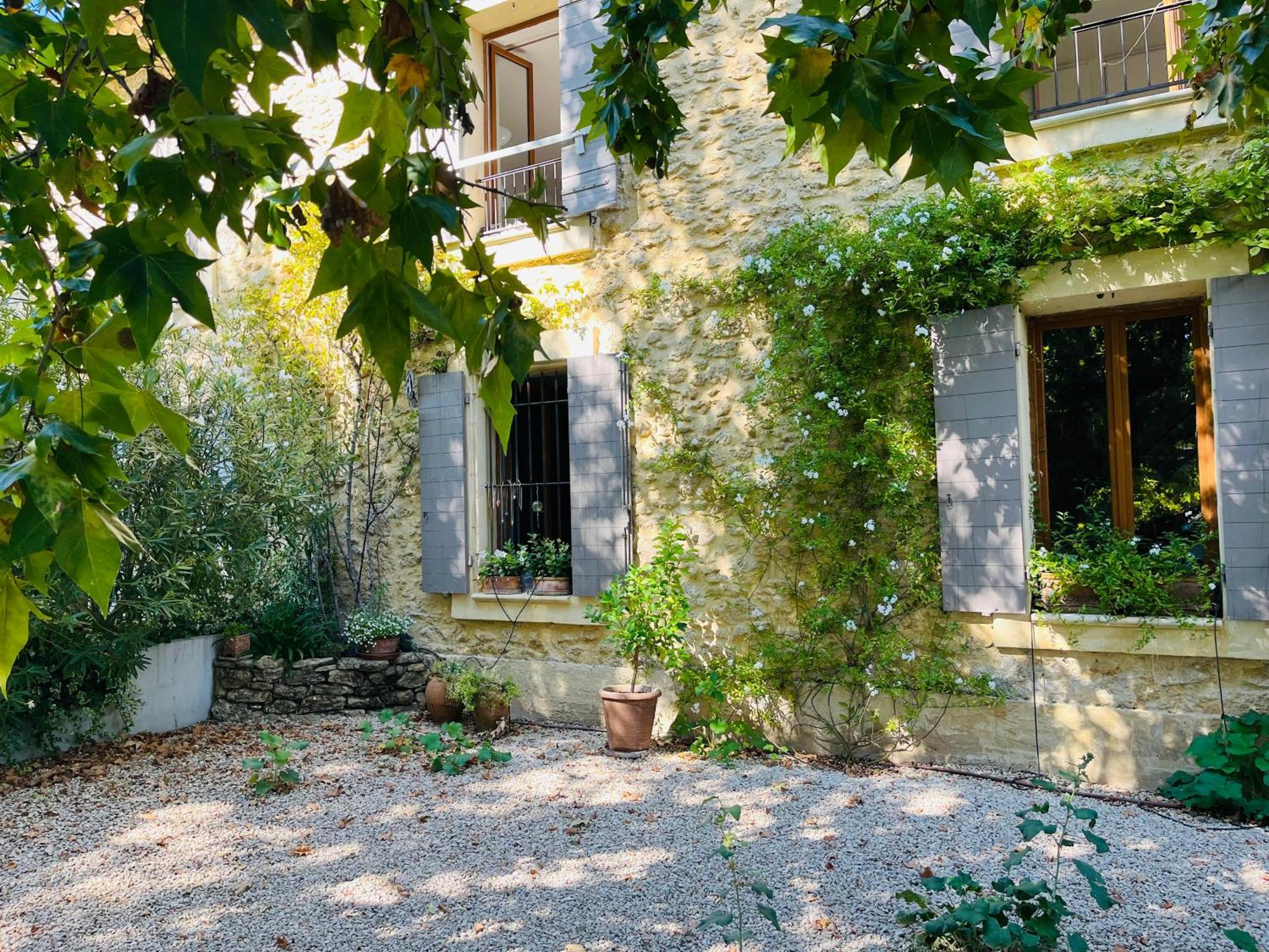 Puyvert Appartement De Charme En Duplex Au Calme Avec Jardin Et Acces Piscine - Proche Lourmarin Exterior photo